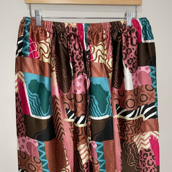 Izzy & Liv NWOT Patchwork Queen satin pajama pants wide leg 2XL - Picture 5 of 9
